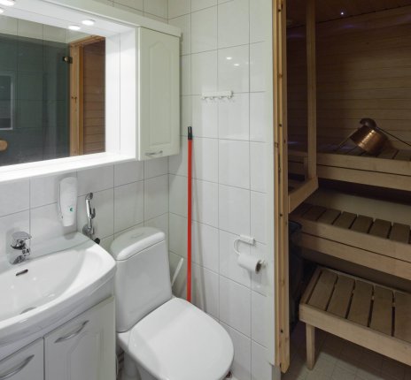 … besitzen die 70 Zimmer eine eigene Sauna. Ideal zum Entspannen nach einem ergebnisreichen Tag auf der Huskyfarm. 
