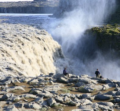 Besuchen Sie ebenfalls den größte Wasserfall im Nordosten Islands - Dettifoss.